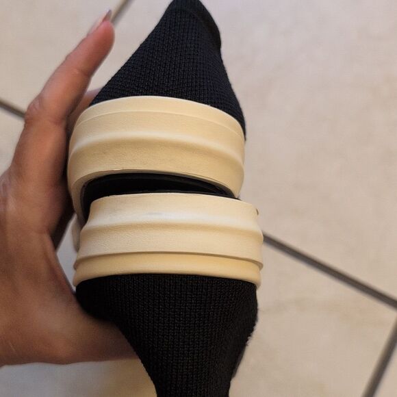 Lot Of 2 Rothys Original Slip On Sneaker Black And Navy Blue Size 6.5 - Picture 12 of 16